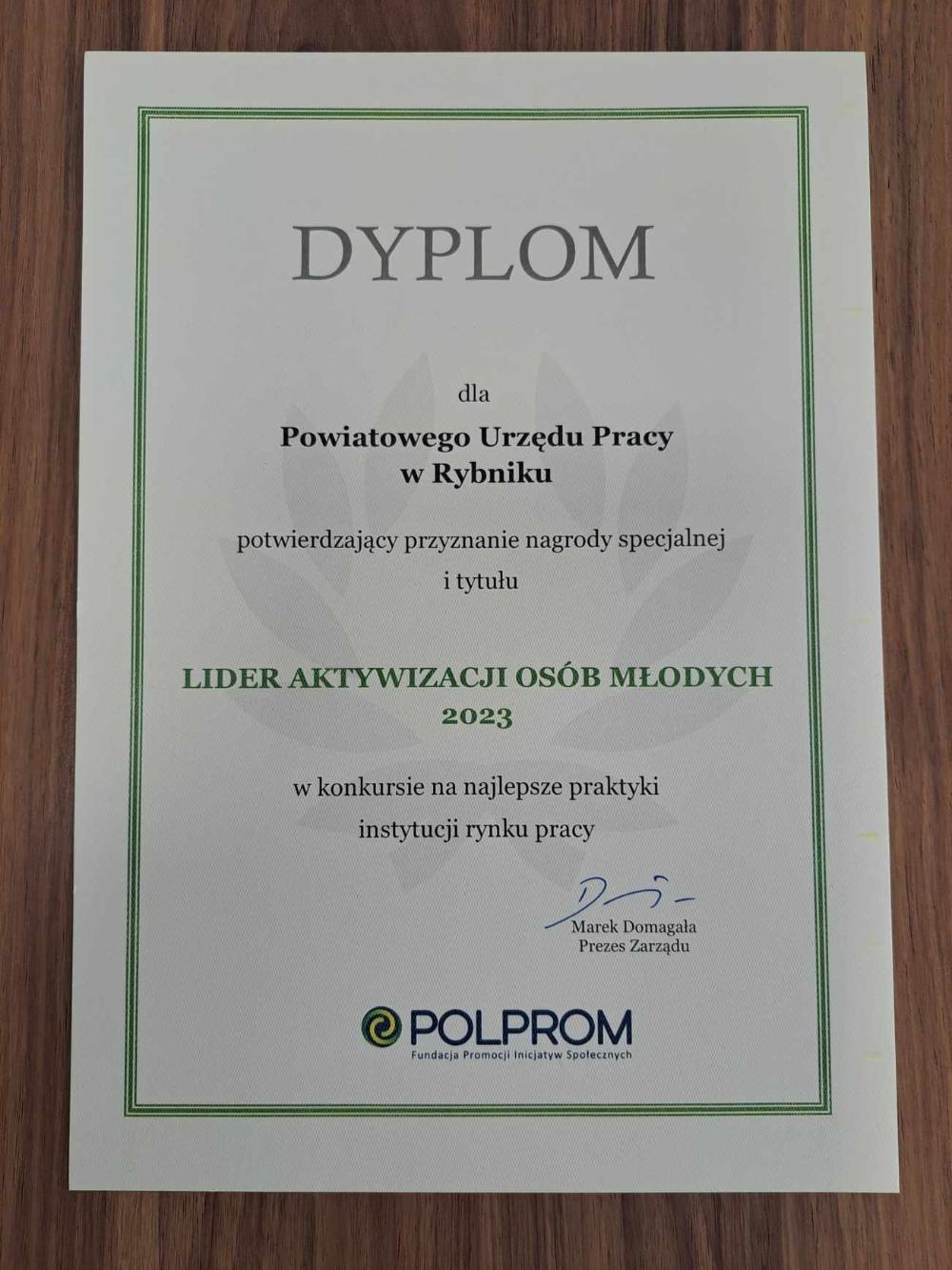 Zdjęcie galerii artykułu: Dyplom potwierdzający przyznanie nagrody specjalnej i tytułu Lider Aktywizacji Osób Młodych 2023 - Dyplom potwierdzający przyznanie nagrody specjalnej i tytułu Lider Aktywizacji Osób Młodych 2023